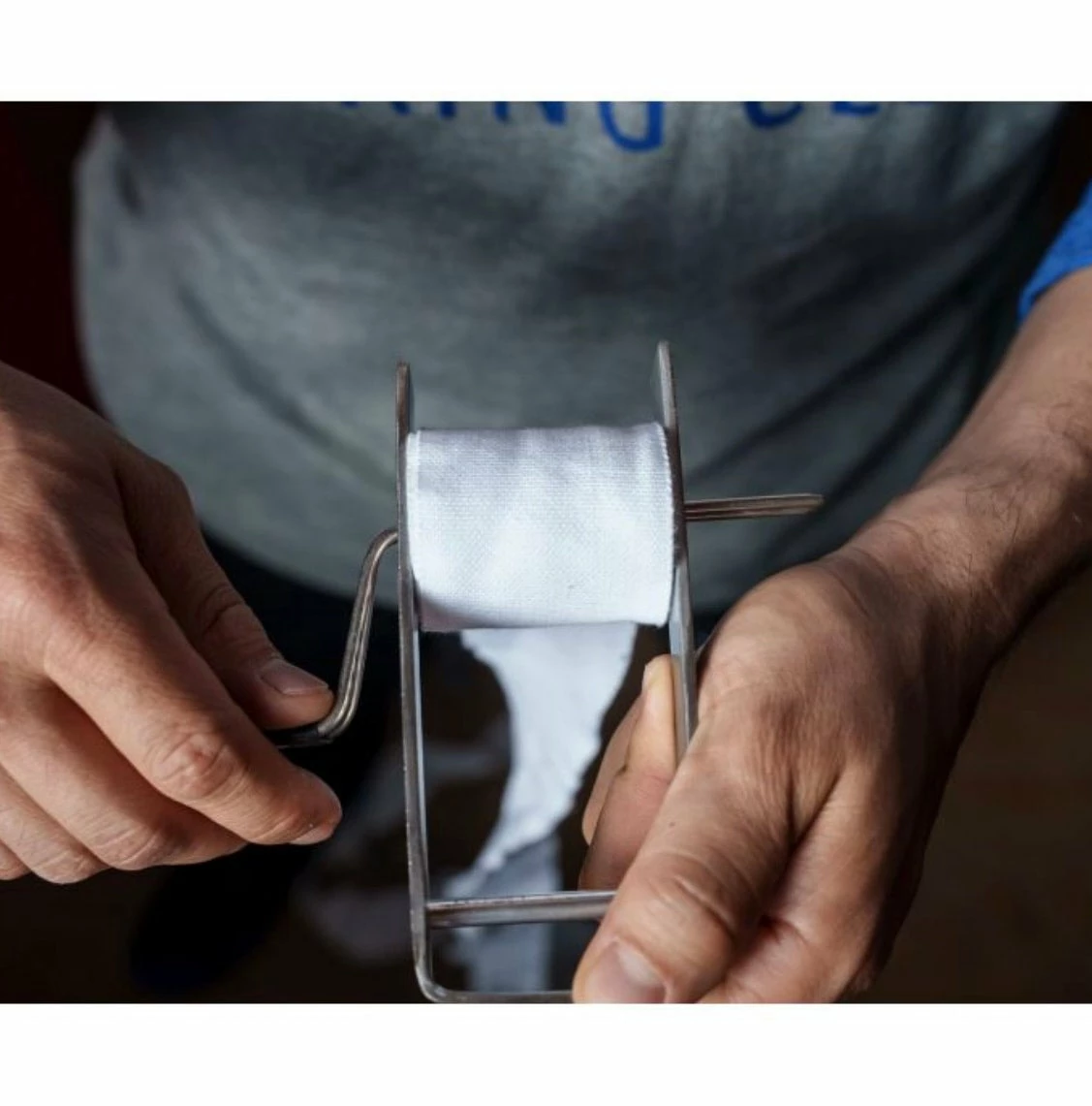 TITLE Portable Zip Hand Wrap Roller 3 TITLE Portable Zip Hand Wrap Roller - Image 3