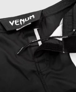 VENUM LIGHT 3.0 FIGHTSHORTS 9 VENUM LIGHT 3.0 FIGHTSHORTS -Hnlfightshop Store s335907598948138341 p720 i4 w1036