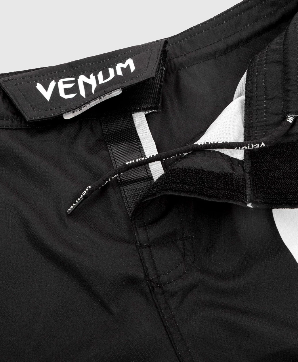 VENUM LIGHT 3.0 FIGHTSHORTS 4 VENUM LIGHT 3.0 FIGHTSHORTS - Image 4
